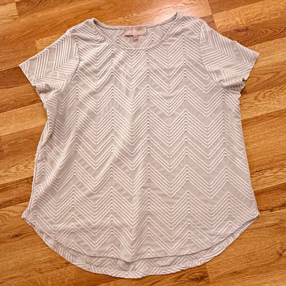 Philosophy Woman 1X Beige Cream Chevron Textured Short‎ Sleeve Top Blouse